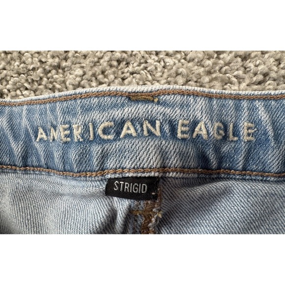 American Eagle Mom Jean Light Wash Denim Casual Womens 12 - Picture 3 of 9